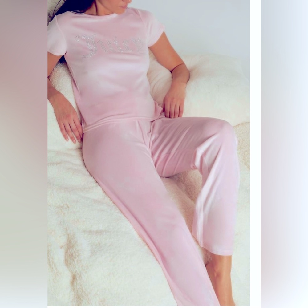 NWT! JUICY COUTURE PAJAMAS/LOUNGE WEAR! JUICY IN RHINESTONES ON T-SHIRT & BUTT!